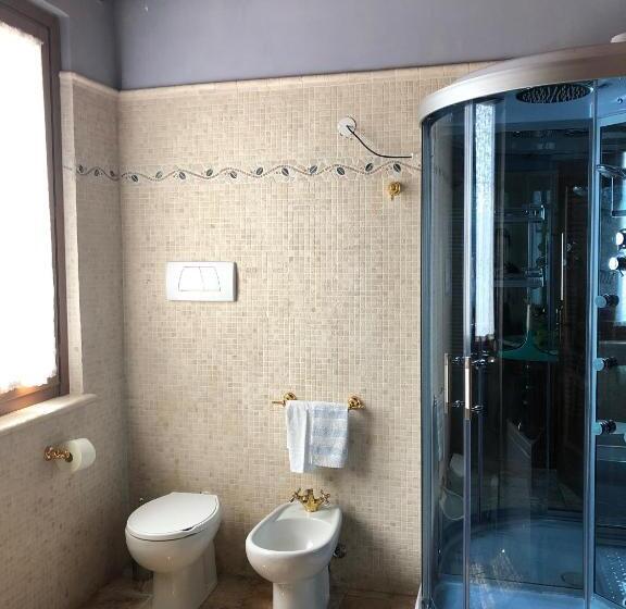 بنسيون Garda Family House