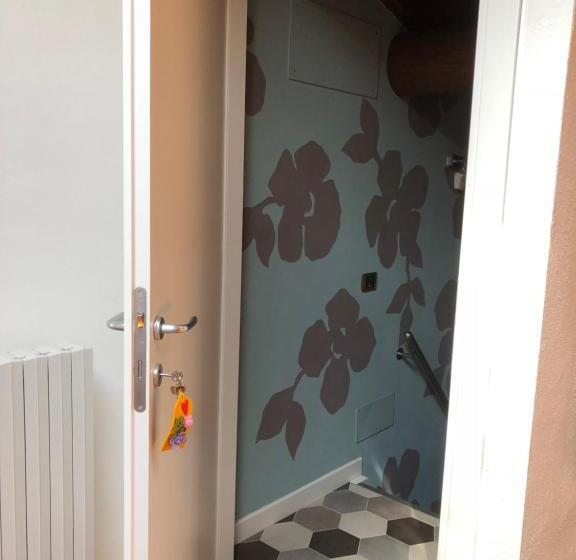 بنسيون Garda Family House