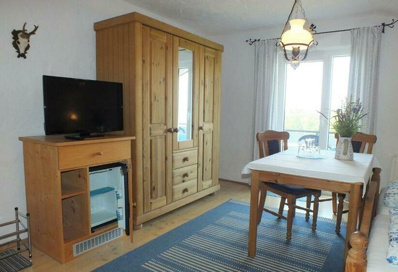 펜션 Haus Chiemseeblick