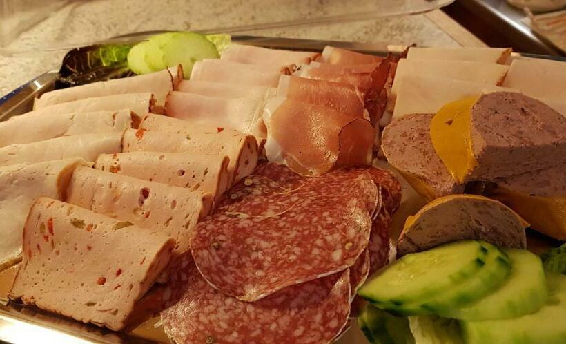 بنسيون Haus Guentli