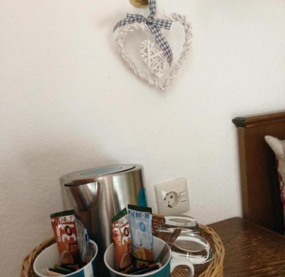 بنسيون Haus Guentli