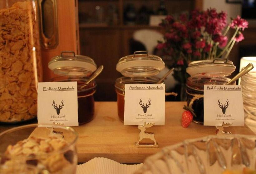 بنسيون Haus Guentli