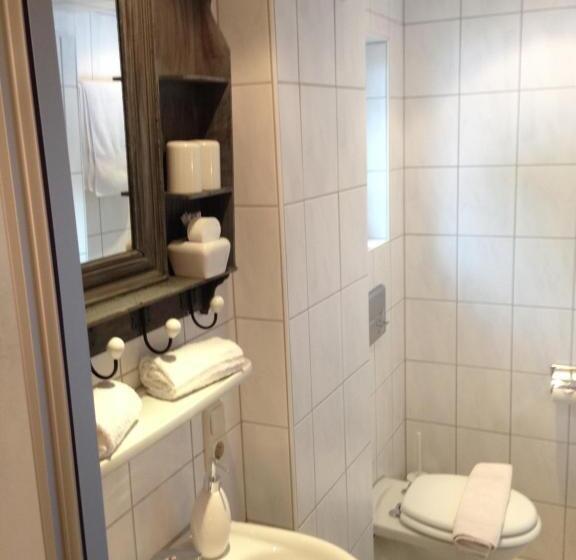 بنسيون Haus Guentli