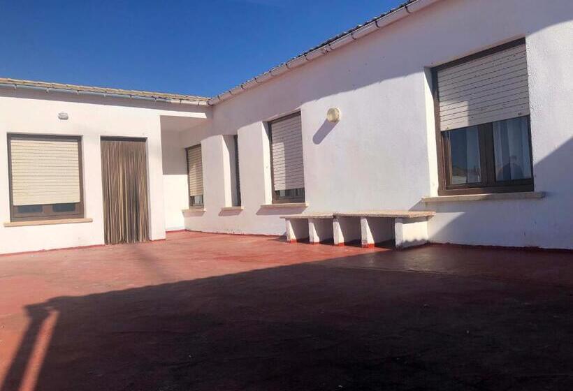 פנסיון Home Sancle