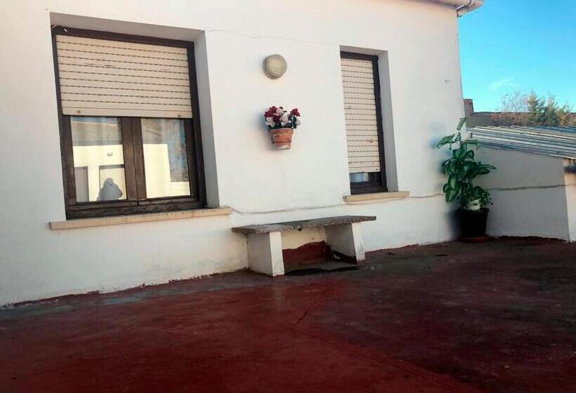 פנסיון Home Sancle