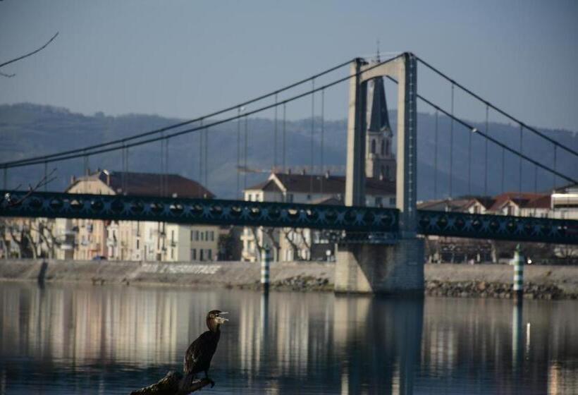 Пансион L Oiseau Bleu