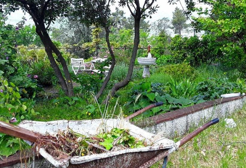 پانسیون La Casa Del Maestro