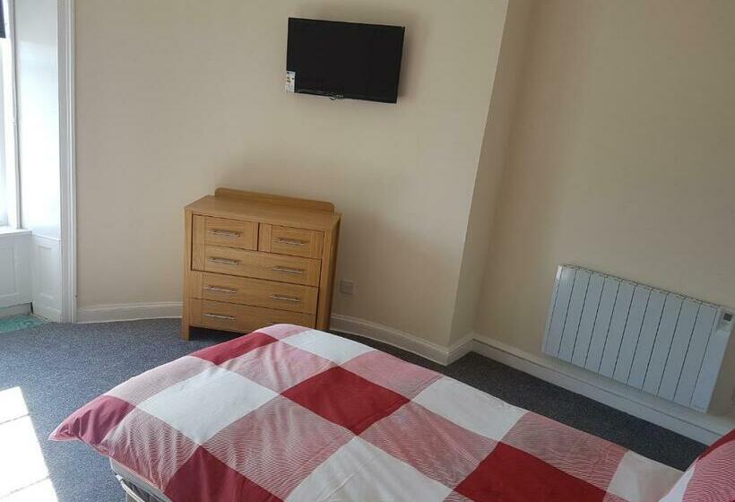 פנסיון Ladyhill House