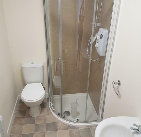 פנסיון Ladyhill House