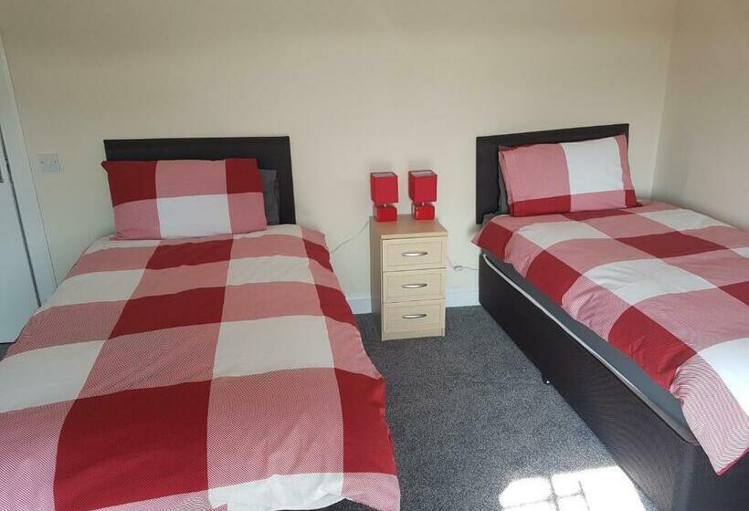 פנסיון Ladyhill House