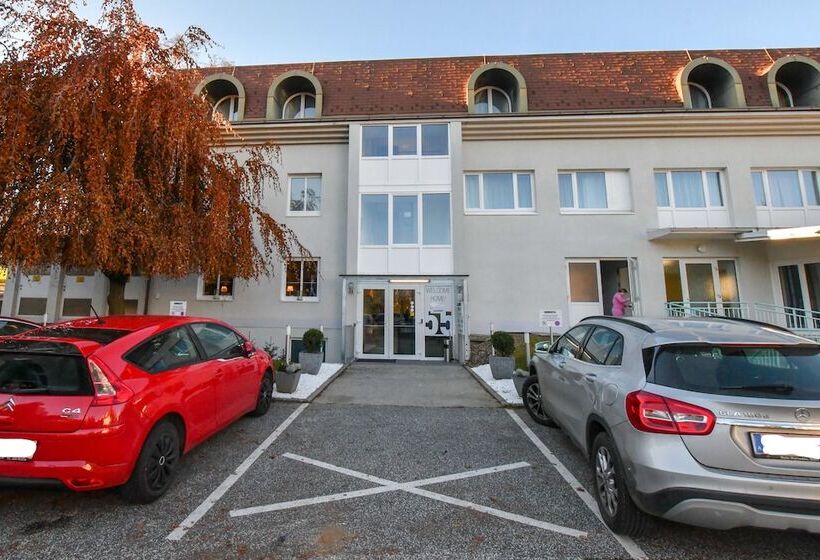 پانسیون Motel55   Nettes Hotel Mit Self Check In In Villach, Warmbad