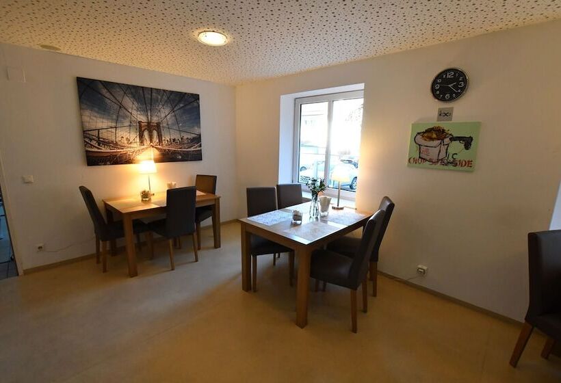 پانسیون Motel55   Nettes Hotel Mit Self Check In In Villach, Warmbad