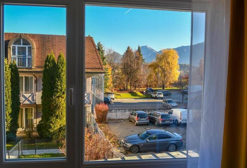 پانسیون Motel55   Nettes Hotel Mit Self Check In In Villach, Warmbad