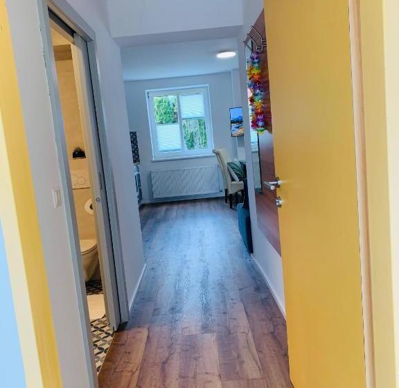 پانسیون Motel55   Nettes Hotel Mit Self Check In In Villach, Warmbad