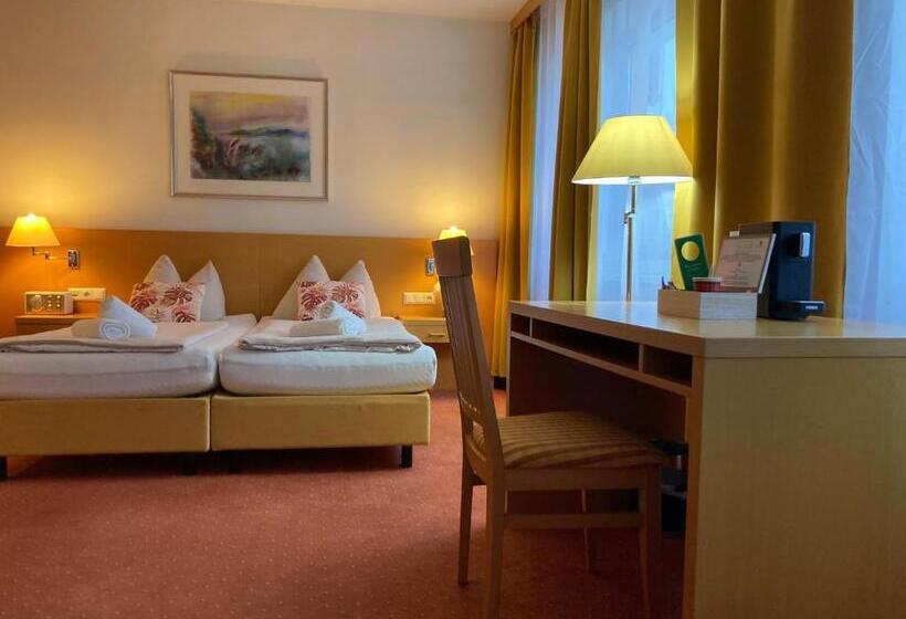 پانسیون Motel55   Nettes Hotel Mit Self Check In In Villach, Warmbad