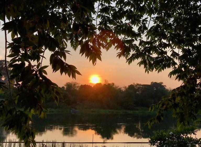 ペンション Photharam126 Resort