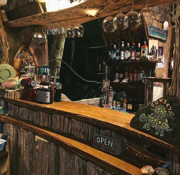 אתר נופש Sunset Bungalow Koh Chang Ranong