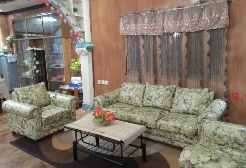 استراحتگاه Villa Corrales Homestay