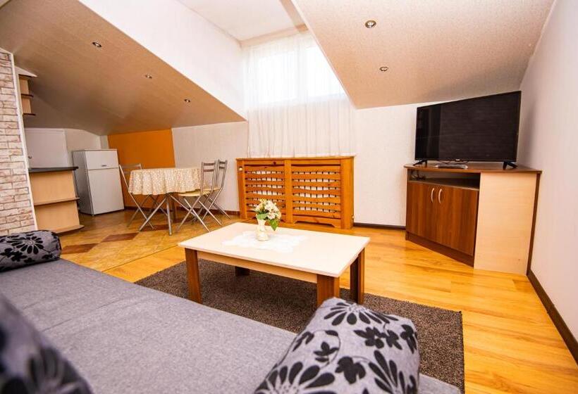 семеен хотел надежда