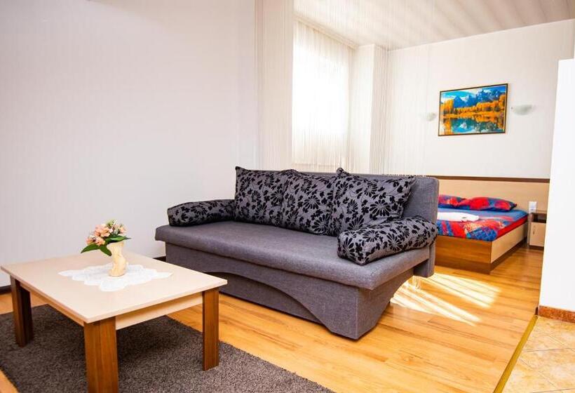 семеен хотел надежда