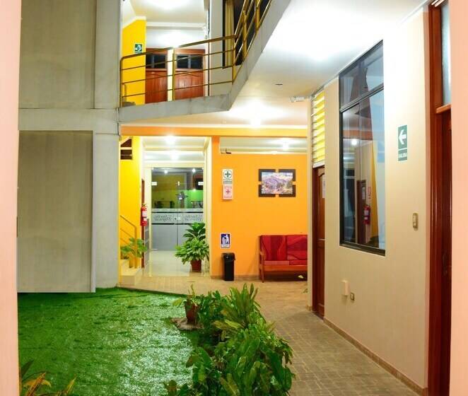 هاستل Sueño Tropical