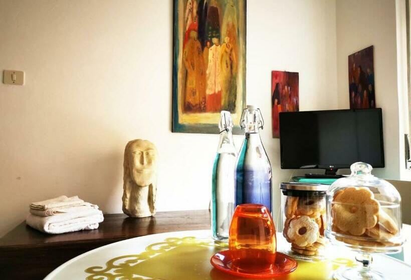 تختخواب و صبحانه Amariglio Apartment