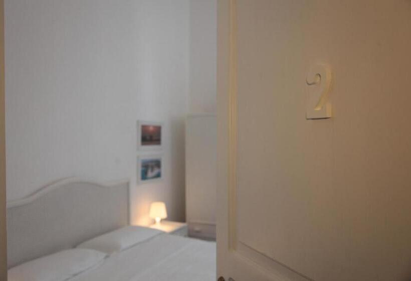 민박 Al Vecchio Castello