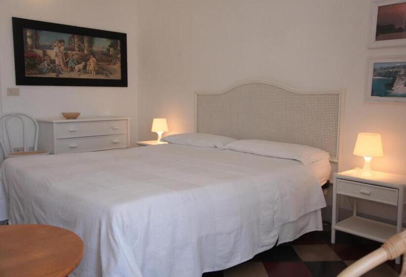 민박 Al Vecchio Castello