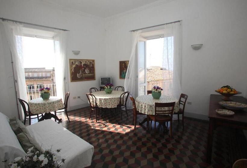 민박 Al Vecchio Castello