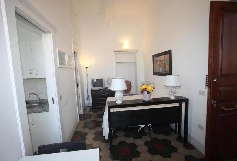 민박 Al Vecchio Castello