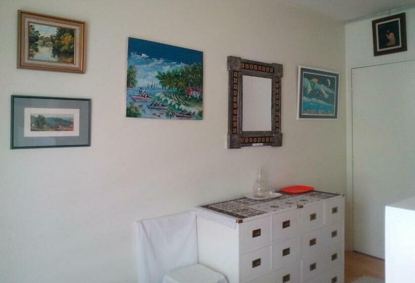 ベッドアンドブレックファースト Chambres D Hôtes Issy Paris