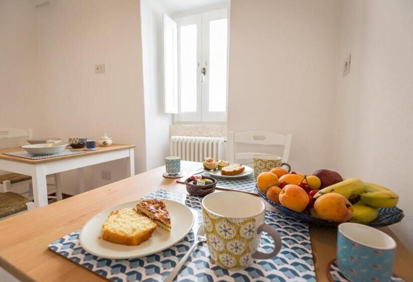 ベッドアンドブレックファースト Da Concavo E Convesso