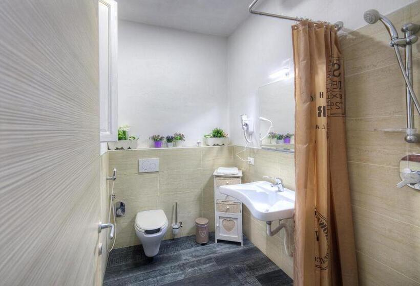 تختخواب و صبحانه Il Viaggiator Leggero