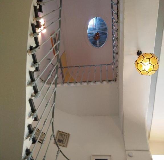 住宿加早餐  La Maison Des Palmiers