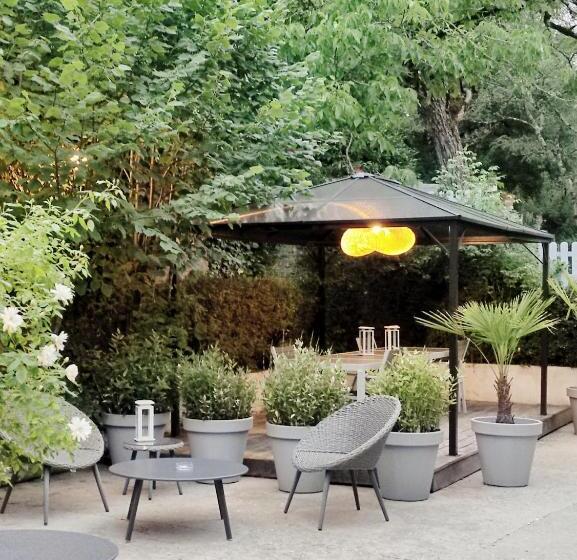 住宿加早餐  La Source