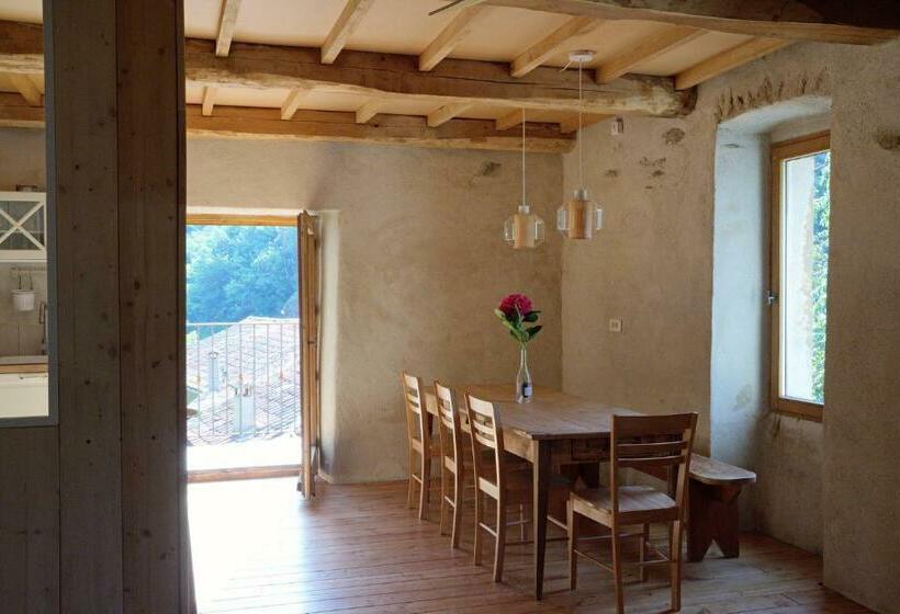 مبيت وإفطار Le Clarou