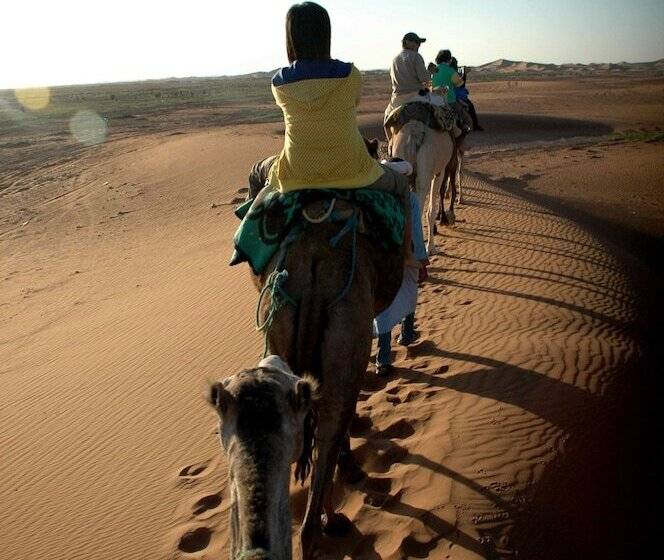 تختخواب و صبحانه Le Drom Blanc