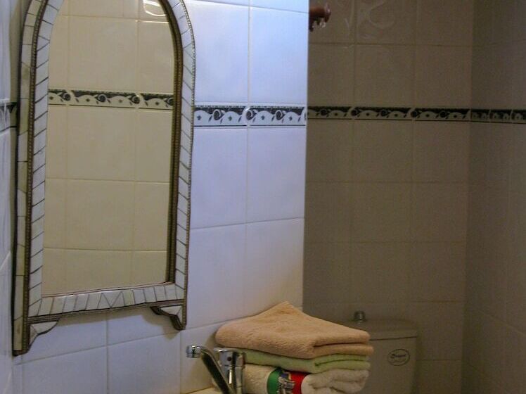 تختخواب و صبحانه Le Drom Blanc