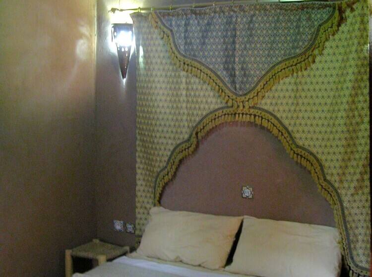 مبيت وإفطار Le Drom Blanc