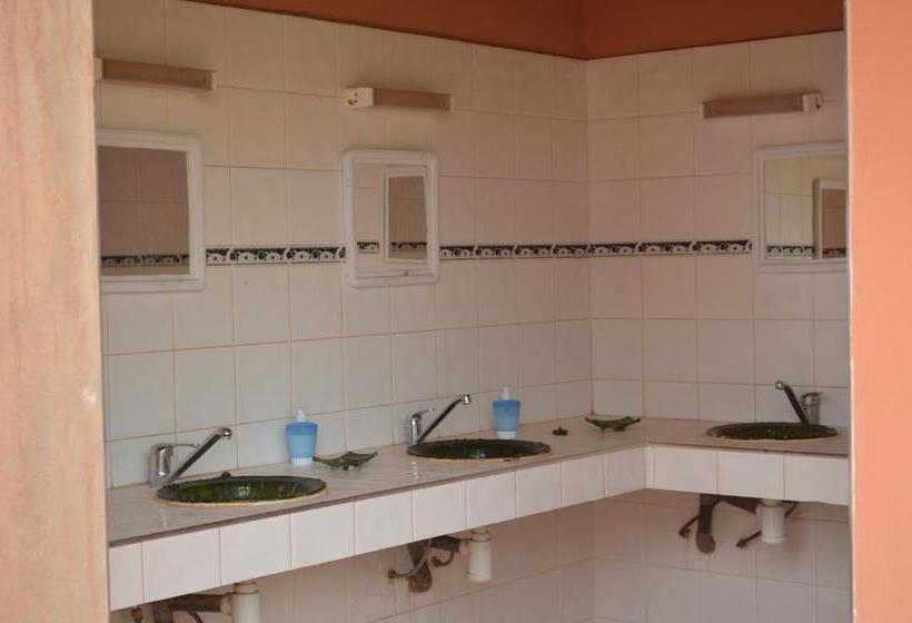 مبيت وإفطار Le Drom Blanc