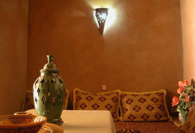 تختخواب و صبحانه Le Drom Blanc