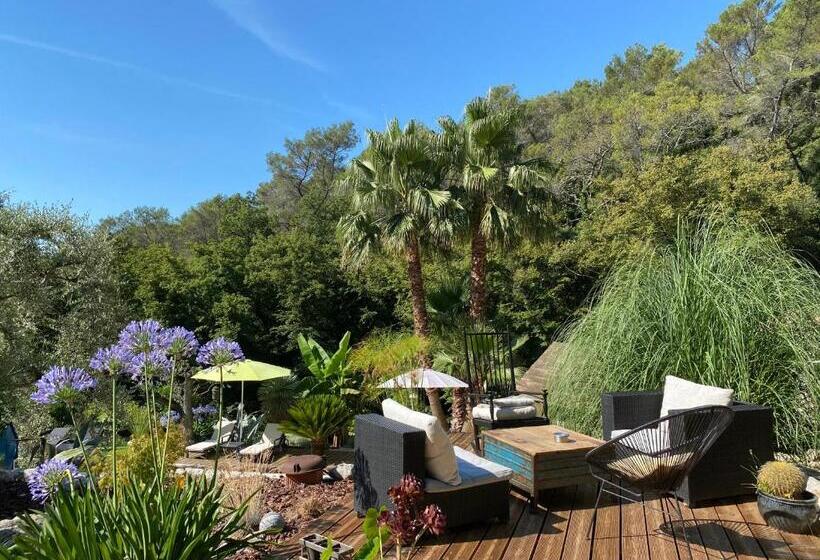 تختخواب و صبحانه Le Maskalou