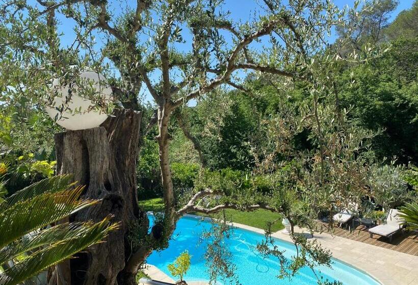 تختخواب و صبحانه Le Maskalou