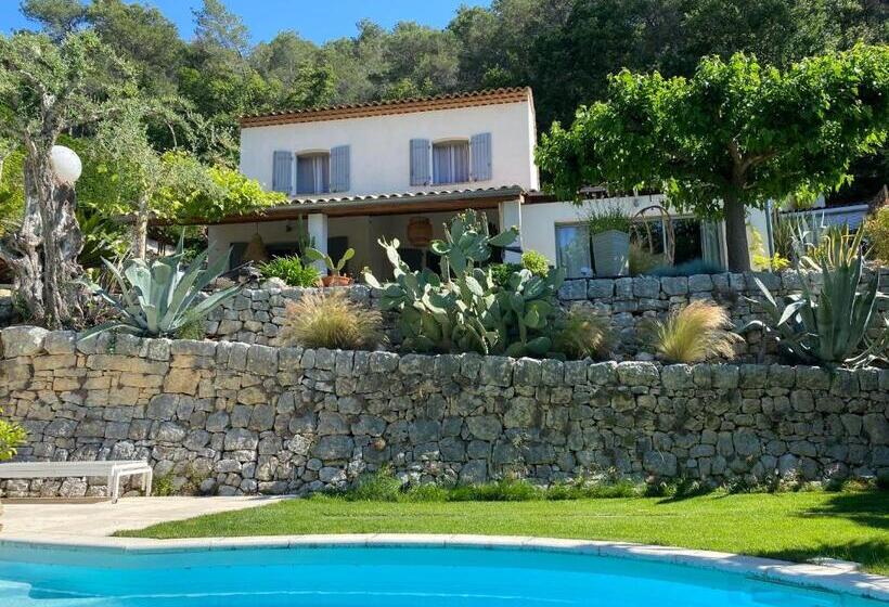 تختخواب و صبحانه Le Maskalou