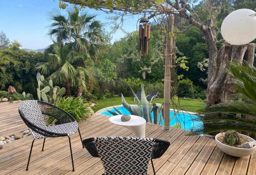 تختخواب و صبحانه Le Maskalou