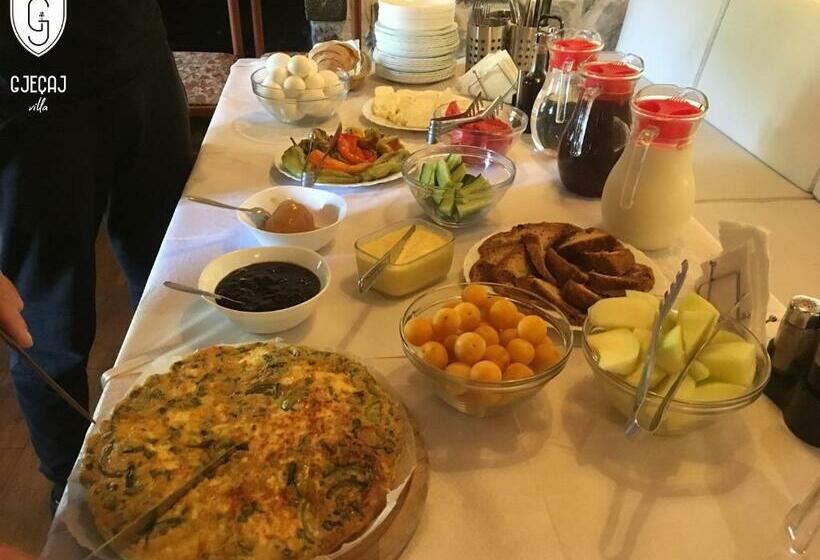 Bed and Breakfast Villa Gjeçaj Guesthouse And Restaurant