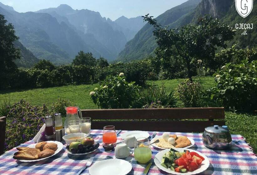 Bed and Breakfast Villa Gjeçaj Guesthouse And Restaurant