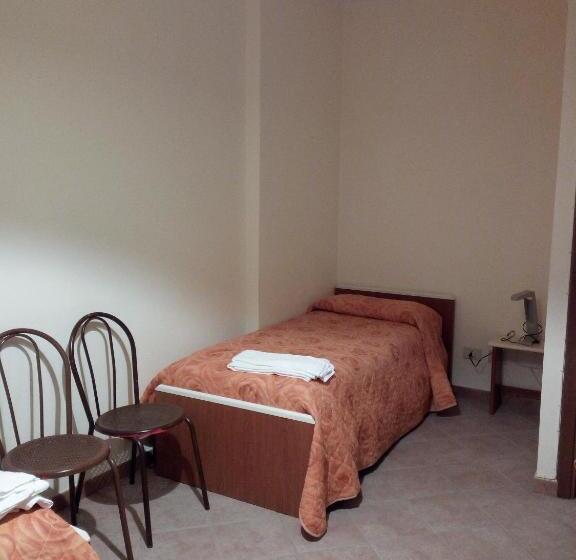 فندق Albergo Ristorante Pizzeria Del Viale