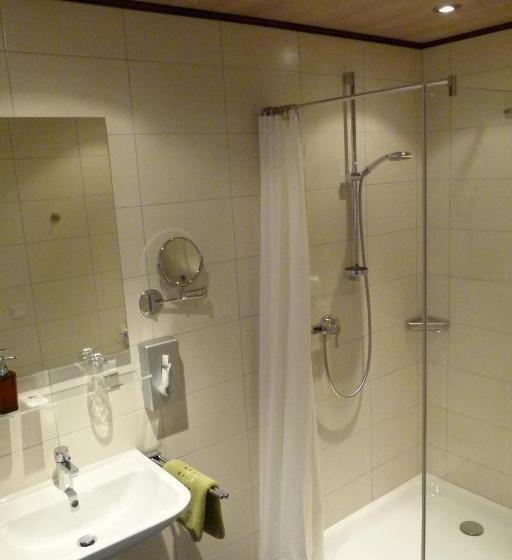 ホテル Gasthof Zur Sonne