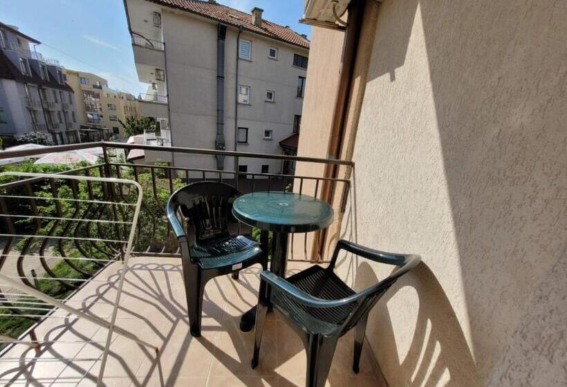 酒店 Guesthouse Iceberg